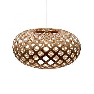 David Trubridge Kina Riippuvalaisin Karamelli Ø44