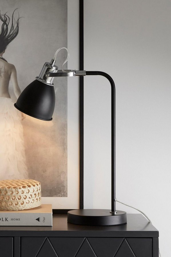 Ellos Brooklyn Pöytävalaisin Musta