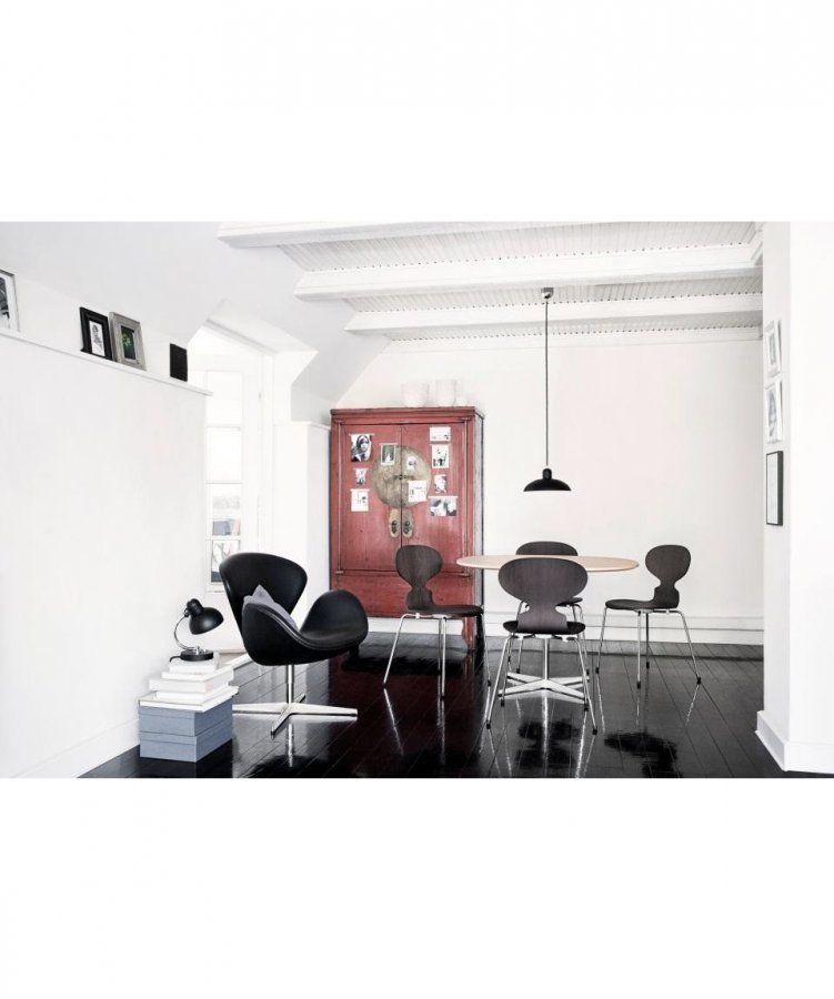 Fritz Hansen Kaiser Idell Riippuvalaisin Musta Matta 6631-P