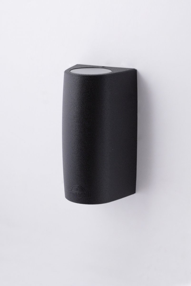 Fumagalli Marta Seinävalaisin Musta