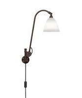 Gubi Bl6 Seinävalaisin Ø16 Musta Messinki / Posliini