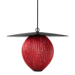 Gubi Satelitte Riippuvalaisin Shy Cherry Ø22