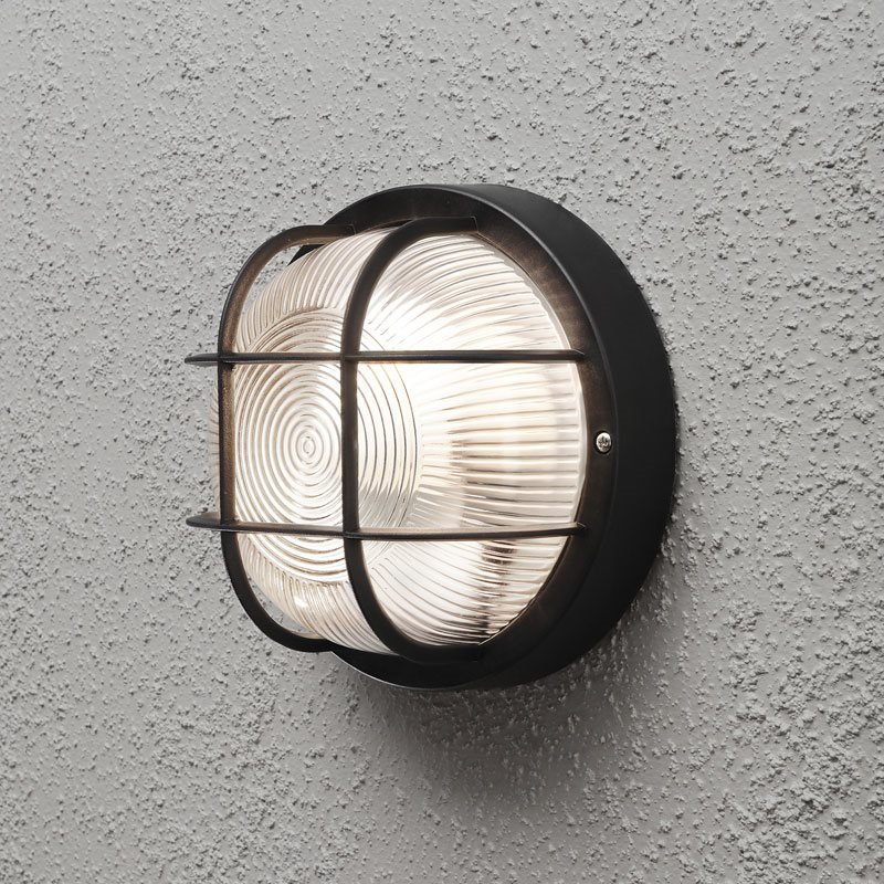 Konstsmide Mantova Seinävalaisin Musta