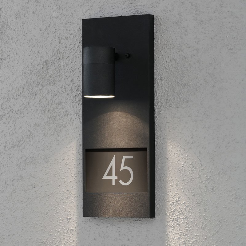 Konstsmide Modena Seinävalaisin SIS. TALONUMERON Musta