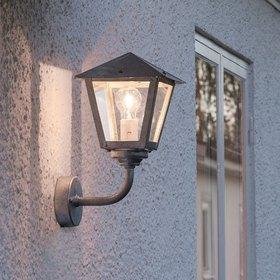 Konstsmide Ulkoseinävalaisin Benu 439-320 210x250x390 mm yläsuunta sinkitty teräs