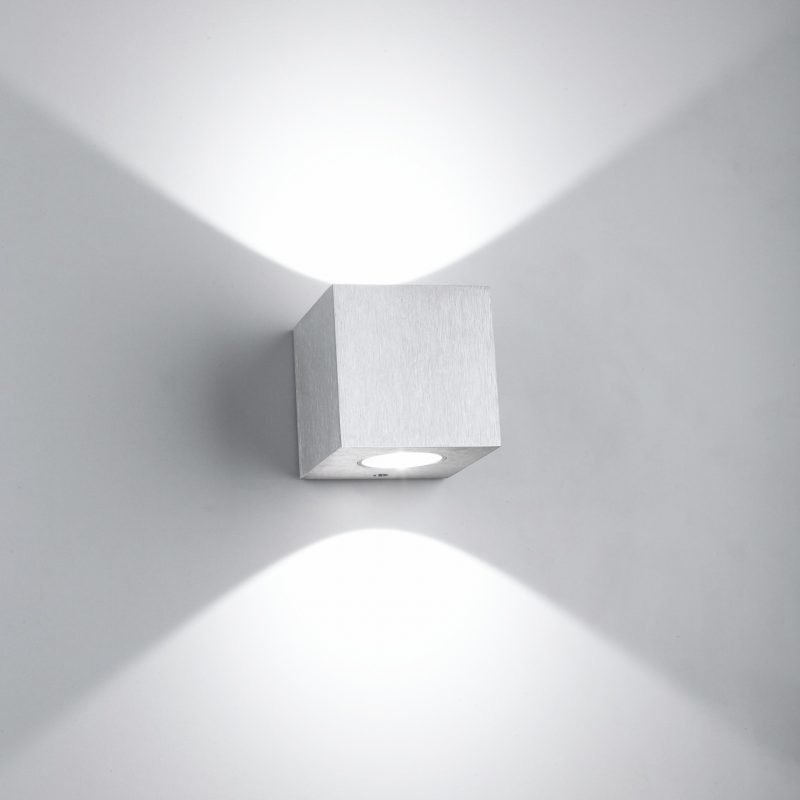 LED-seinävalaisin Wall Cubic 2 2x3W 3000K 2x200lm 65x70x65 mm kaksisuuntainen harjattu alumiini