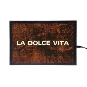 La Dolce... Seinävalaisin Musta