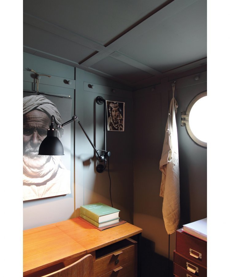 Lampe Gras 210 Seinävalaisin Musta / Satin