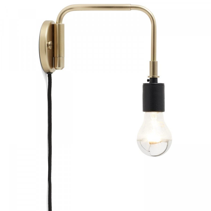 Menu Staple Seinävalaisin Messinki