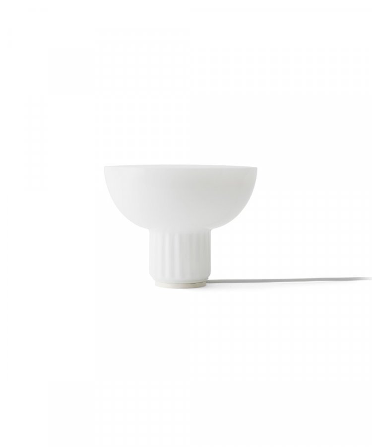 Menu The Standard Pöytävalaisin S Shiny Opal Lasi