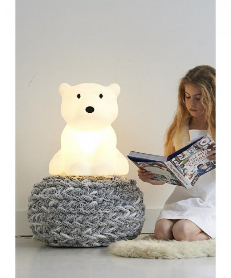 Mr Maria Nanuk Lastenvalaisin