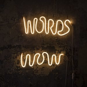 Pr Home Words Seinävalaisin Valkoinen