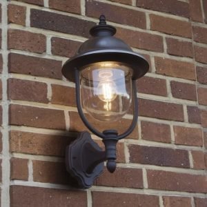 Seinävalaisin 7239-000 Parma RST musta yläsuunta