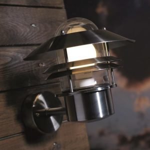 Seinävalaisin Blokhus 220x250x230 mm yläsuunta rosteri