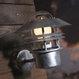 Seinävalaisin Blokhus 220x250x230 mm yläsuunta sinkitty teräs