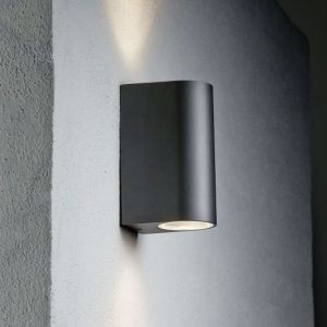 Seinävalaisin Canto Maxi 84x100x160 mm ylös/alas musta