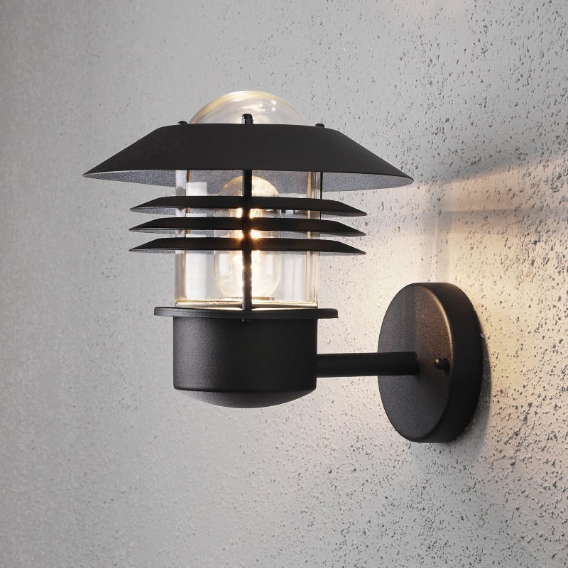 Seinävalaisin Modena 7302-750 210x250x230 mm musta